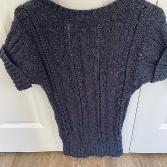 XS Hollister Sweater - Picture 5 of 5